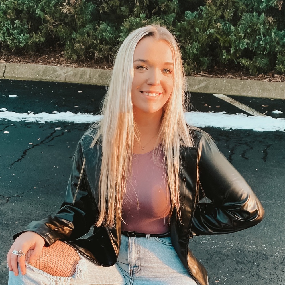 Meet your Posher, Kayla